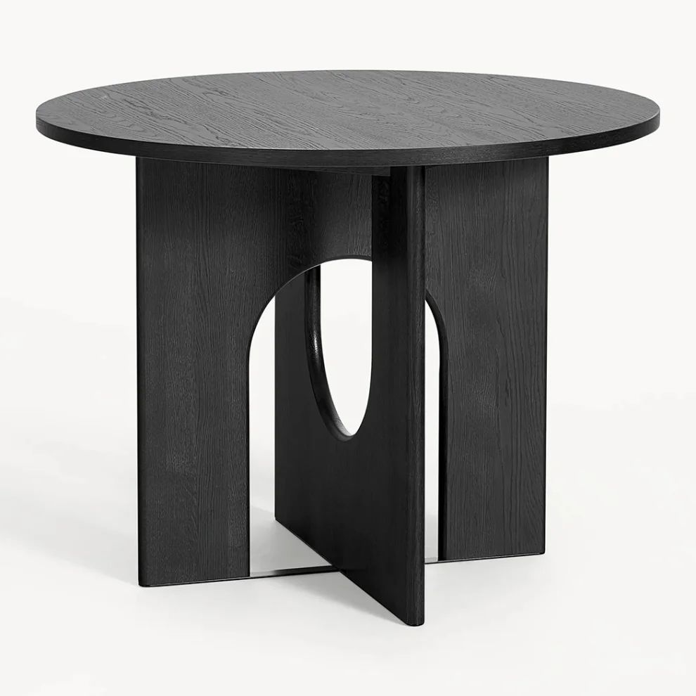 Orbit Round Dinning Table